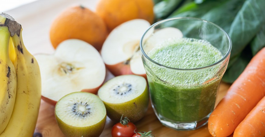 Batidos de frutas y verduras: una forma sana y divertida de mejorar nuestra salud 